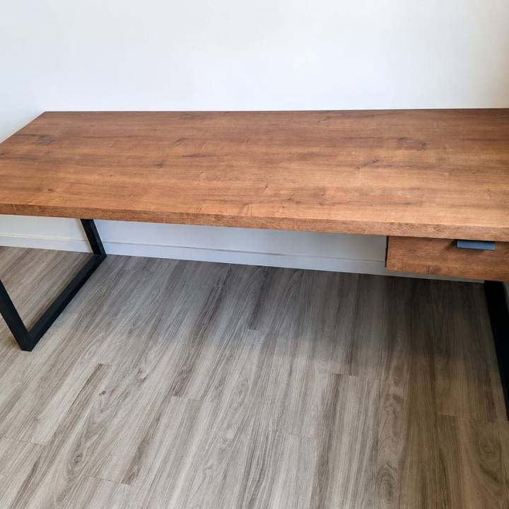 Foto de Mesa de escritório