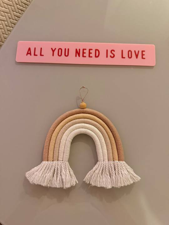 Foto de Kit de decoração com plaquinha e macramê