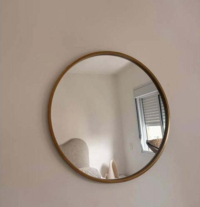 Foto de Espelho Redondo Dourado 90 cm